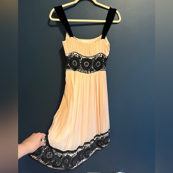 Vintage Diane Von Furstenberg - Picture 6 of 9